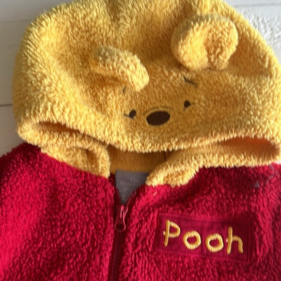 18/24m Disney, Mickey Mouse, T-shirt, gray and green, Winnie the Pooh sweater - Picture 6 of 7